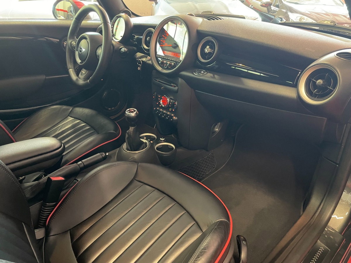 MINI Mini 1.6 16V John Cooper Works (13)