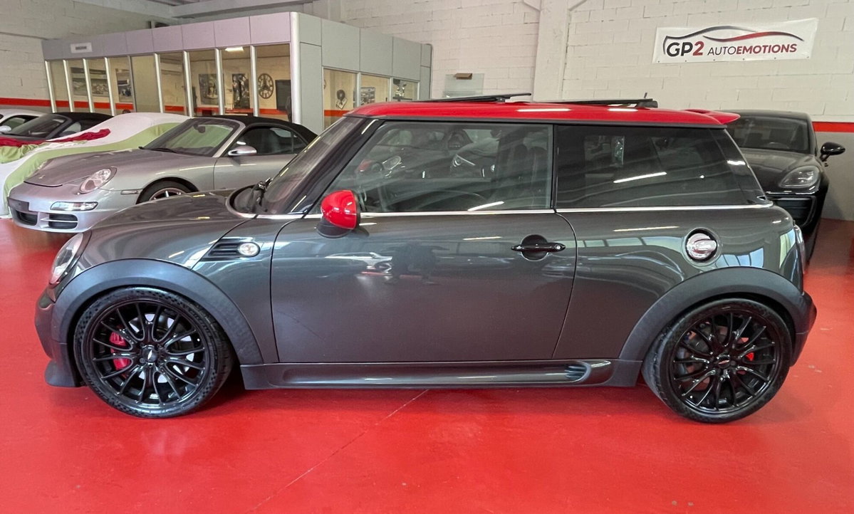 MINI Mini 1.6 16V John Cooper Works (2)