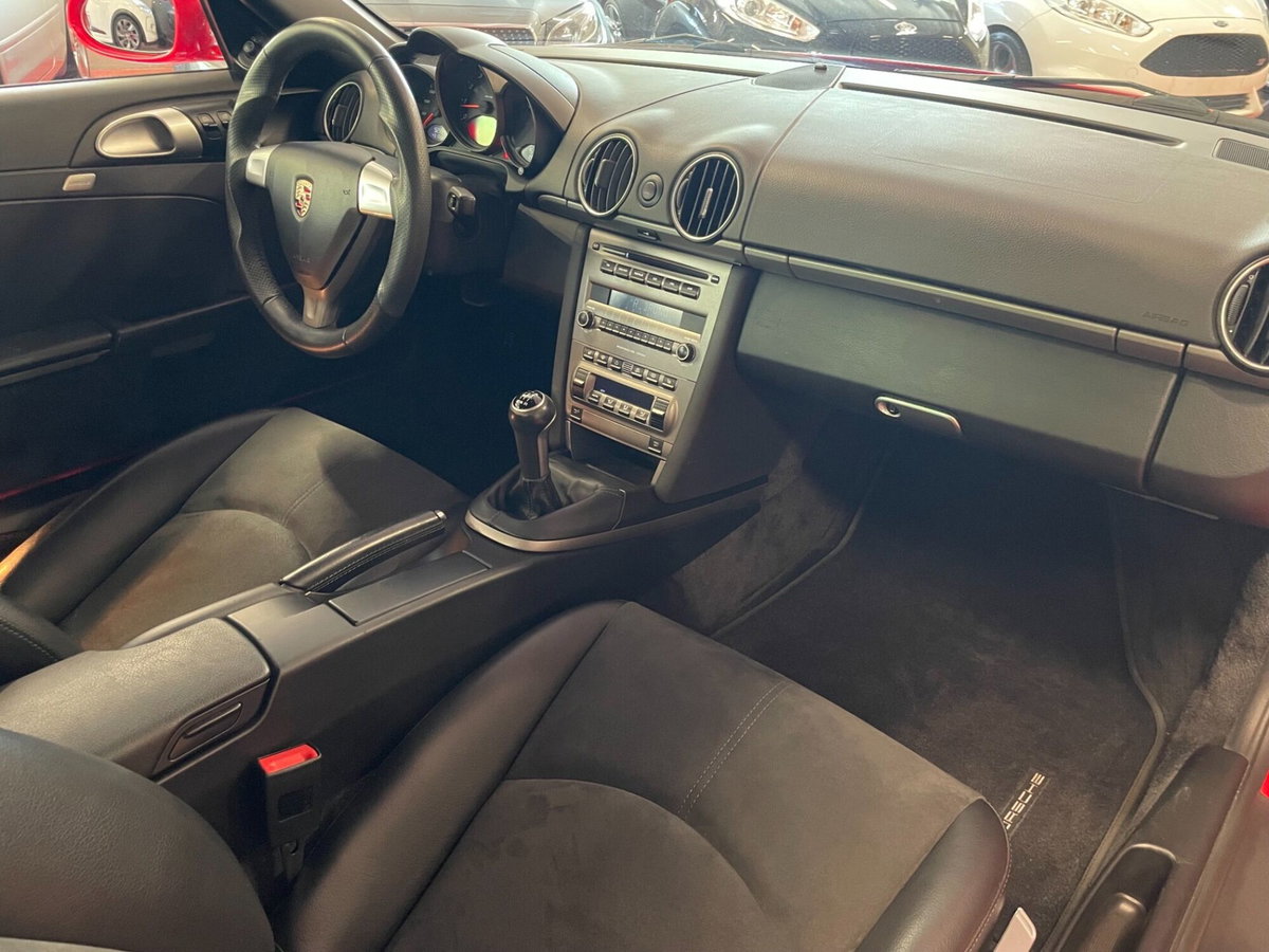 Porsche Cayman 2.7 (12)