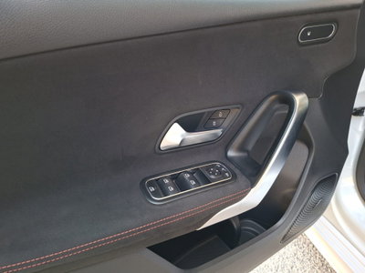 Mercedes-Benz Classe A 180 d Automatic Premium (12)