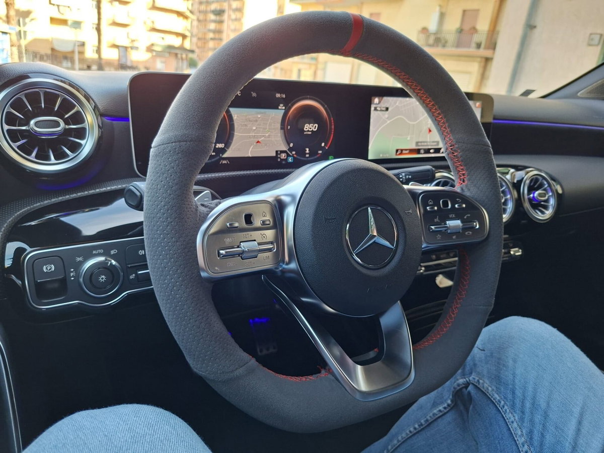 Mercedes-Benz Classe A 180 d Automatic Premium (15)