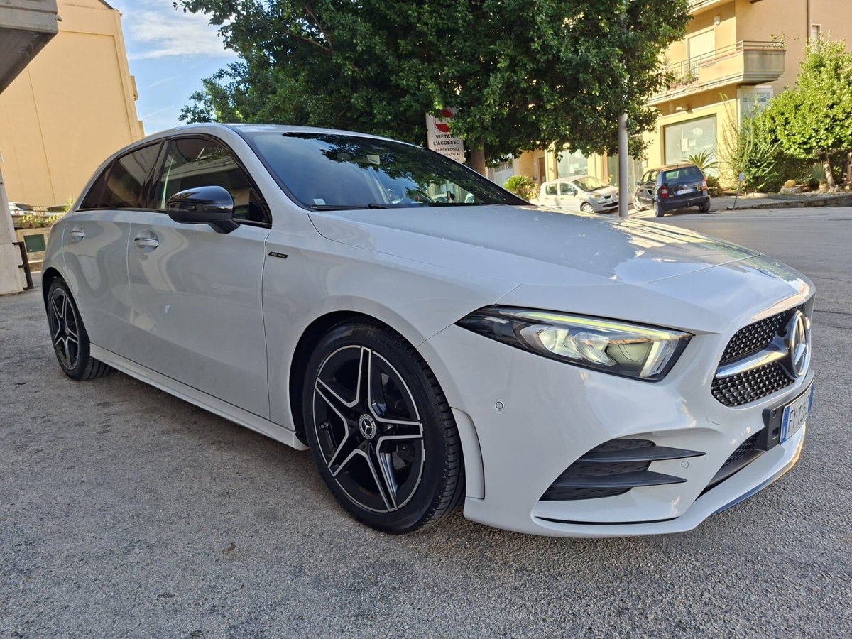 Mercedes-Benz Classe A 180 d Automatic Premium (3)