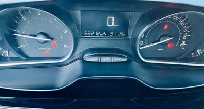 Peugeot 208 75 5 porte Active (14)
