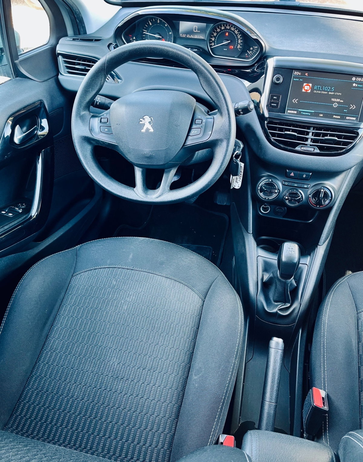 Peugeot 208 75 5 porte Active (8)