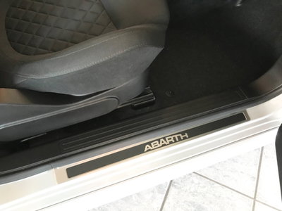Abarth 595 595 1.4 Turbo T-Jet 165 CV Pista (14)