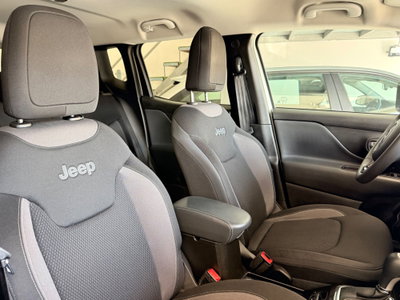 Jeep Renegade 1.3 T4 190CV PHEV 4xe AT6 Limited (18)