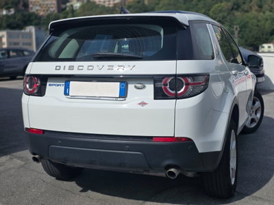 Land Rover Discovery Sport 2.0 TD4 150 CV HSE Luxury (6)