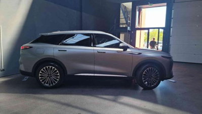 Omoda Omoda 9 SHS-P 1.5 tgdi phev Premium i-awd dht (2)