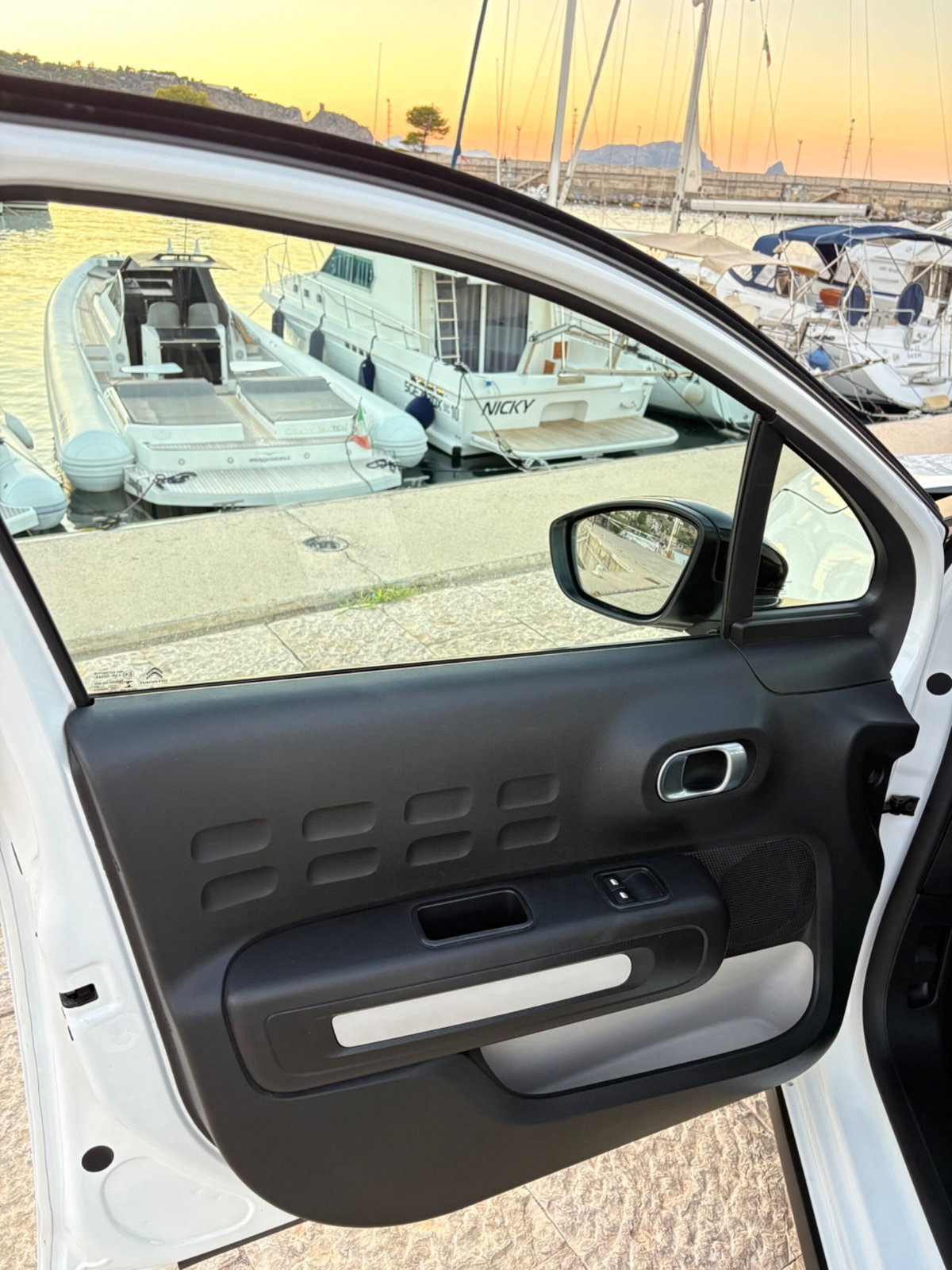 Citroen C3 BlueHDi 100 S&S C-Series (9)