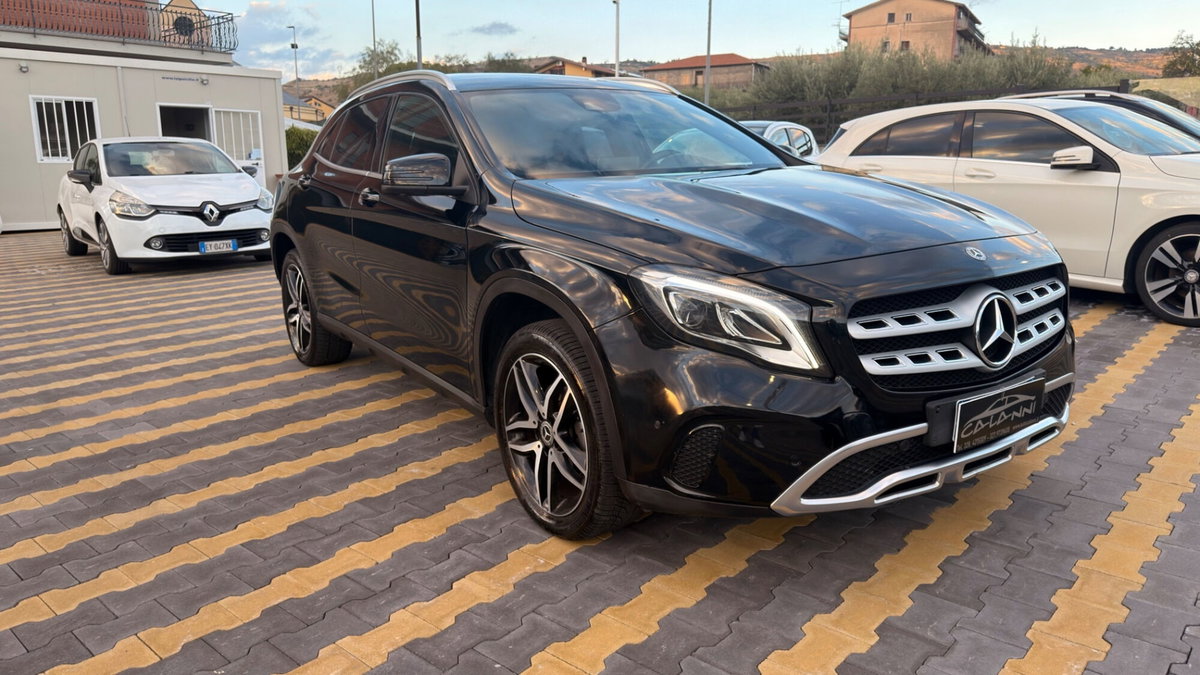 Mercedes-Benz Classe A 200 d Automatic 4Matic Sport (2)
