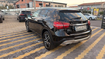 Mercedes-Benz Classe A 200 d Automatic 4Matic Sport (4)