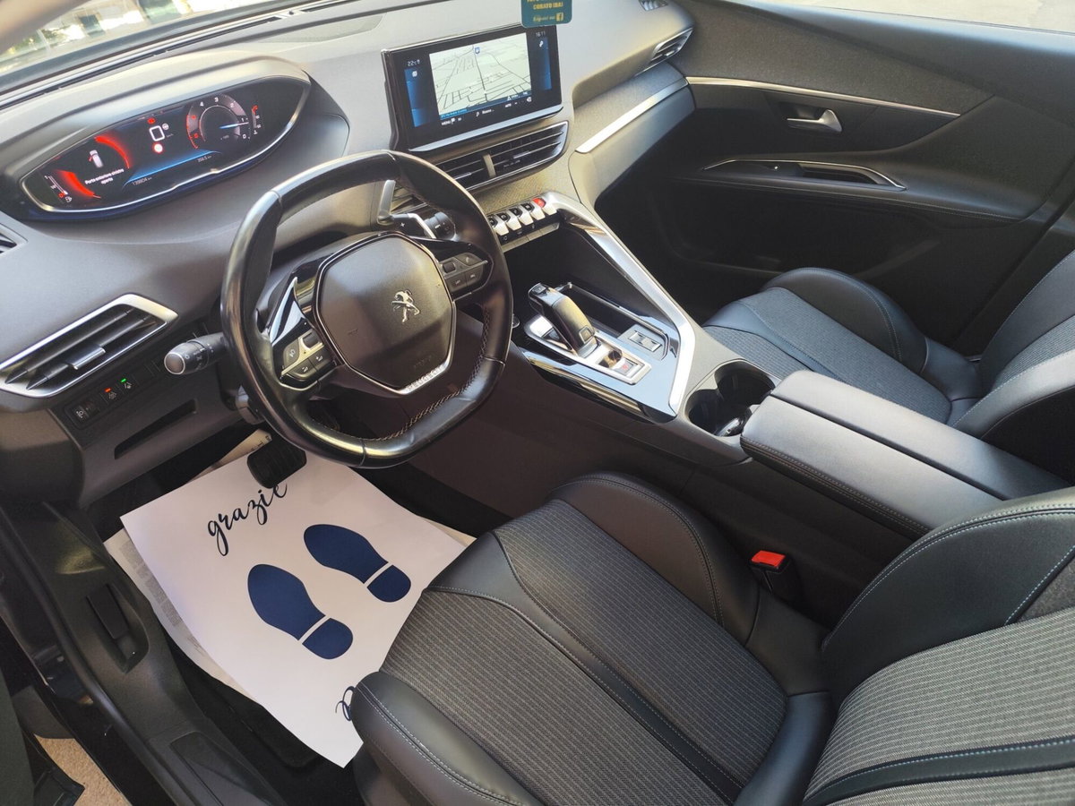 Peugeot 3008 BlueHDi 130 S&S Allure Pack (16)