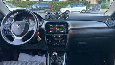 Suzuki Vitara 1.0 Boosterjet Starview (11)