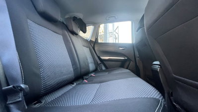 Suzuki Vitara 1.0 Boosterjet Starview (9)