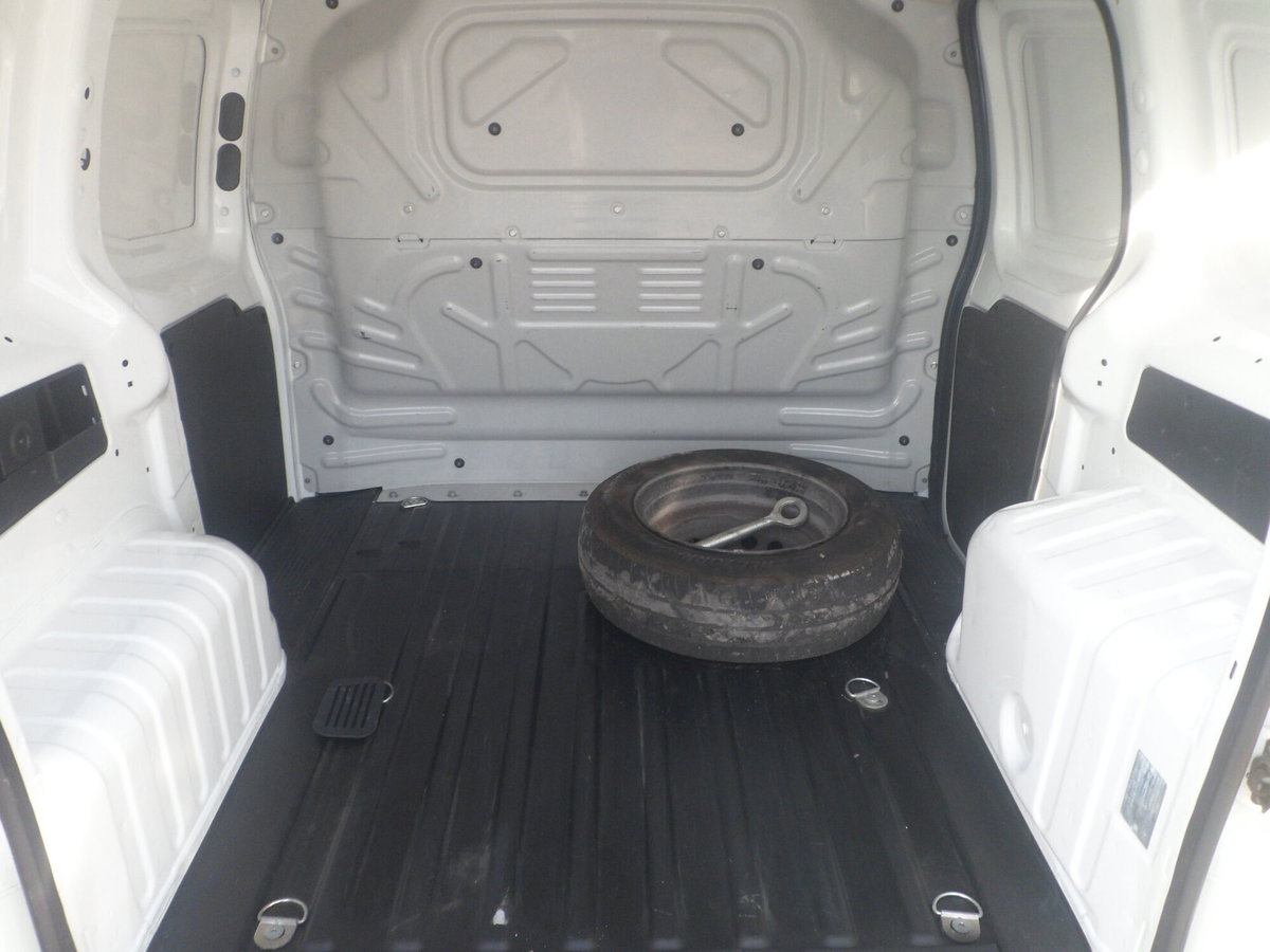 Fiat Fiorino 1.3 MJT 95CV Furgone (8)