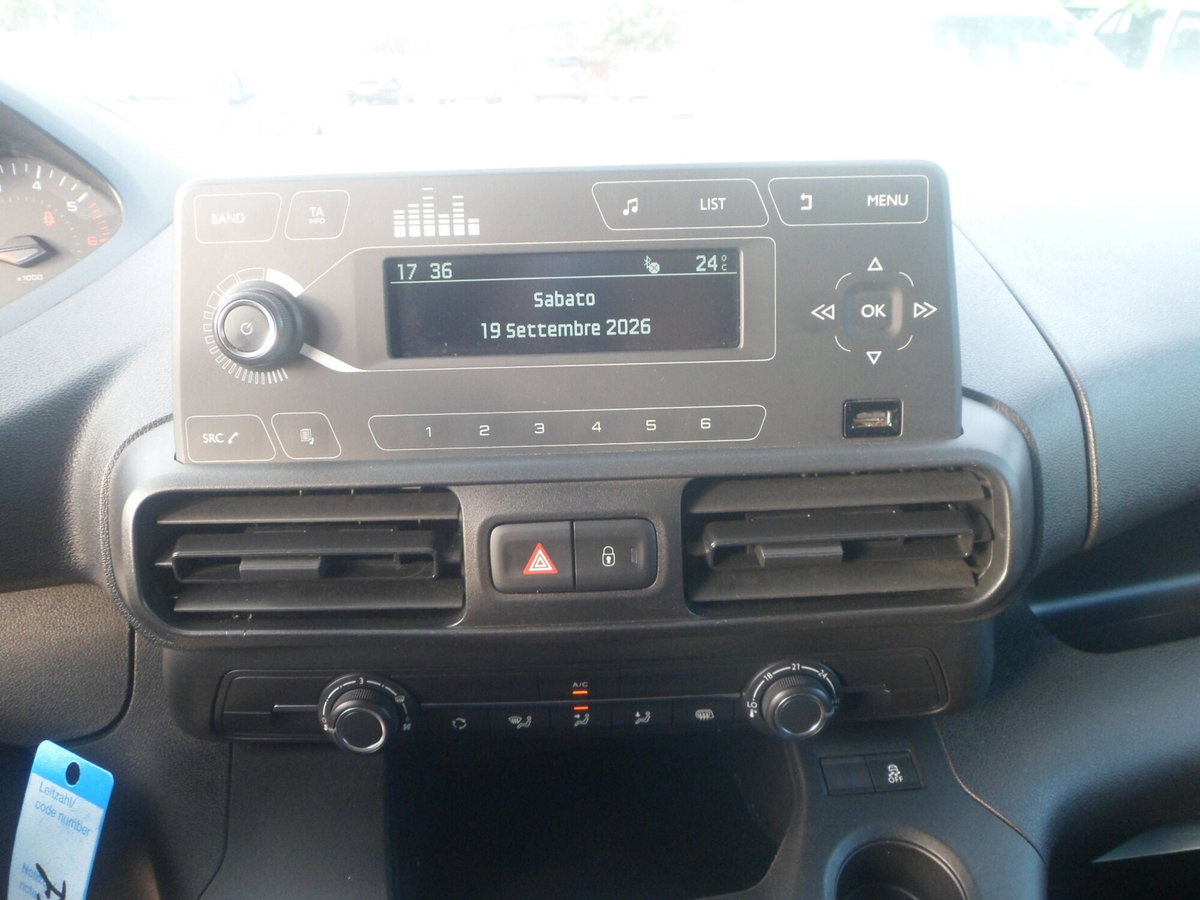 Peugeot Partner Furgone XL 1.5 diesel 130cv S&S (12)