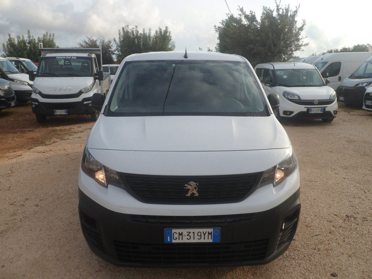 Peugeot Partner Furgone XL 1.5 diesel 130cv S&S (2)