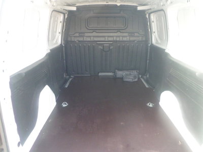 Peugeot Partner Furgone XL 1.5 diesel 130cv S&S (8)