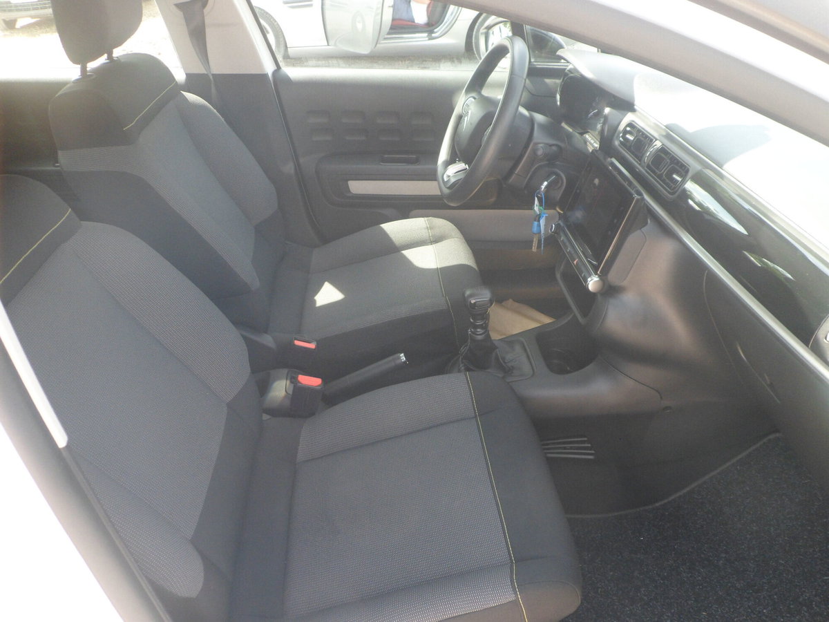 Citroen C3 BlueHDi 100 S&S Feel Pack (14)