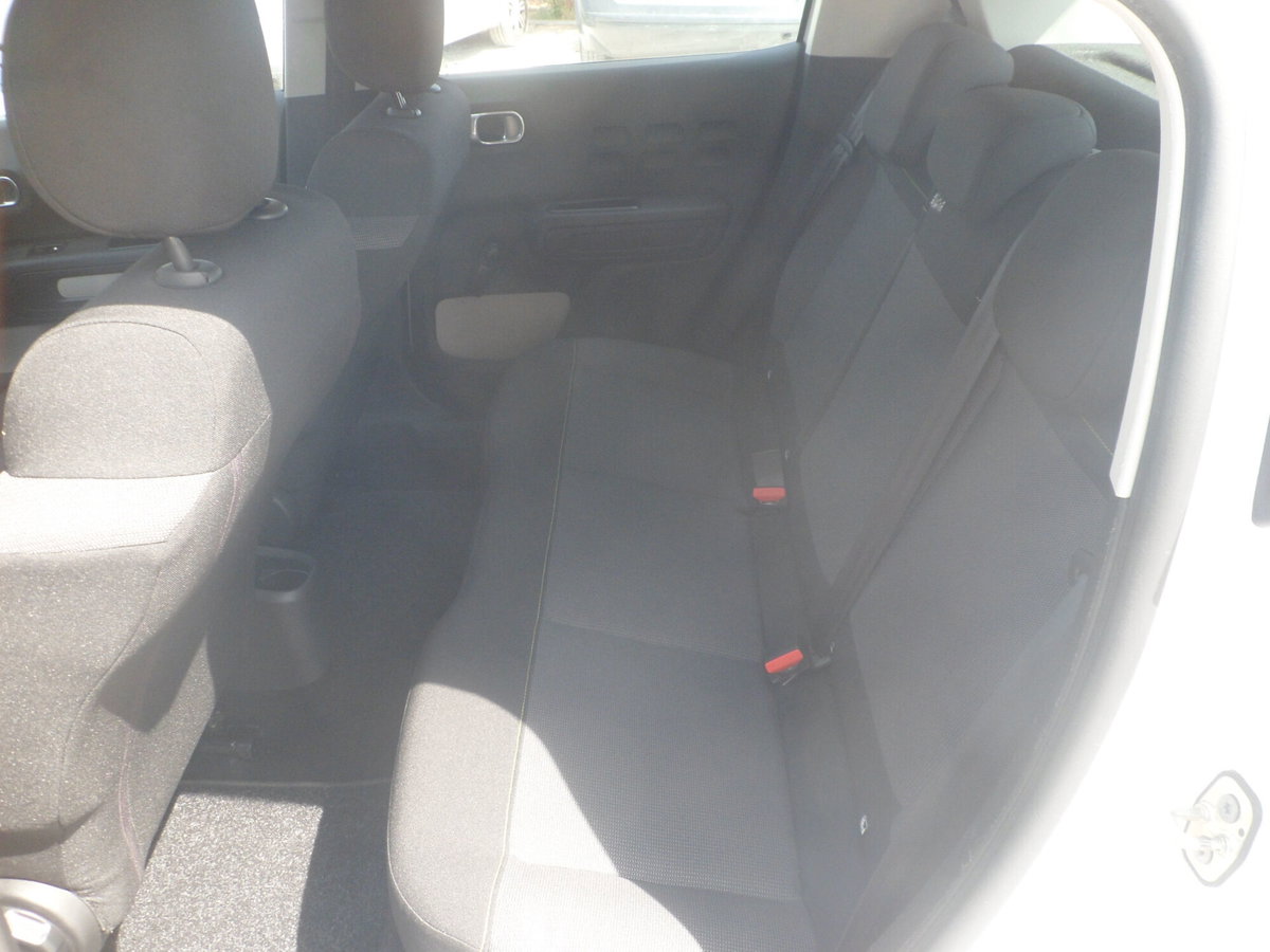 Citroen C3 BlueHDi 100 S&S Feel Pack (8)