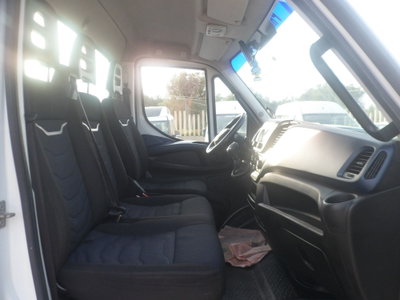 Iveco Daily Telaio 35C18 BTor 3.0 HPT PLM-RG Cabinato (13)