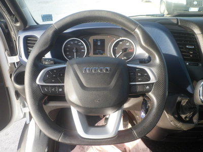 Iveco Daily Telaio 35C18 BTor 3.0 HPT PLM-RG Cabinato (9)