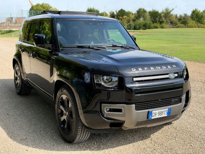 Land Rover Defender 110 3.0 l6 400 CV AWD Auto X-Dynamic S (7)