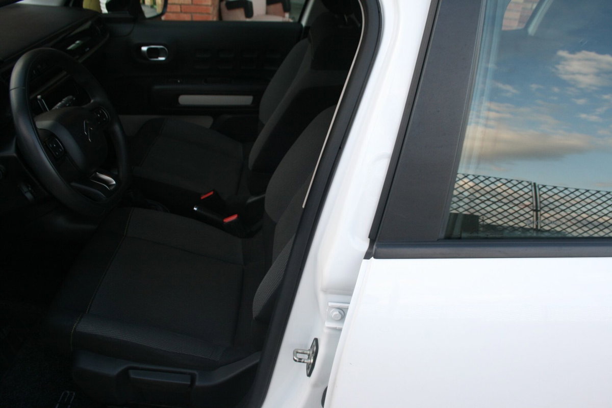 Citroen C3 BlueHDi 100 S&S Shine (9)