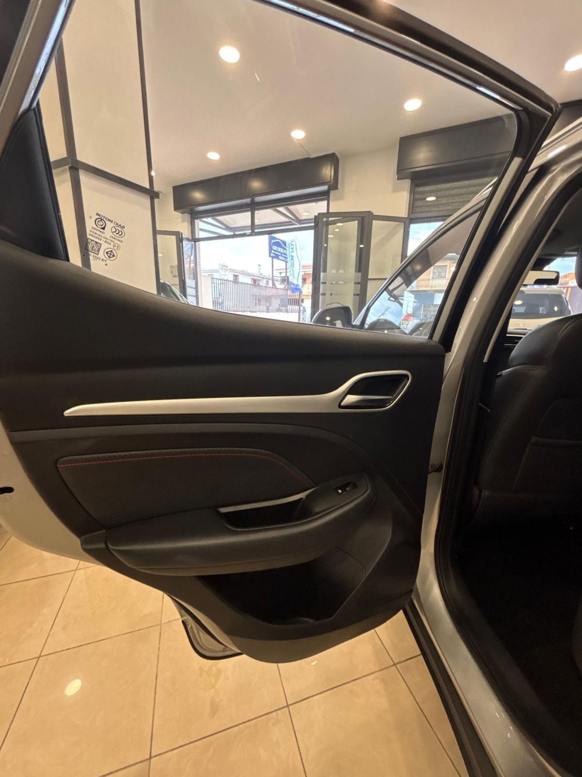 Mg ZS ZS 1.5 Luxury (15)