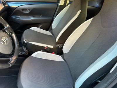 Toyota Aygo 1.0 VVT-i 69 CV 5 porte x-wave (17)