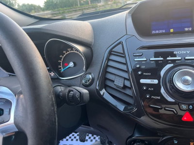 Ford EcoSport 1.5 TDCi 95 CV Titanium S (15)