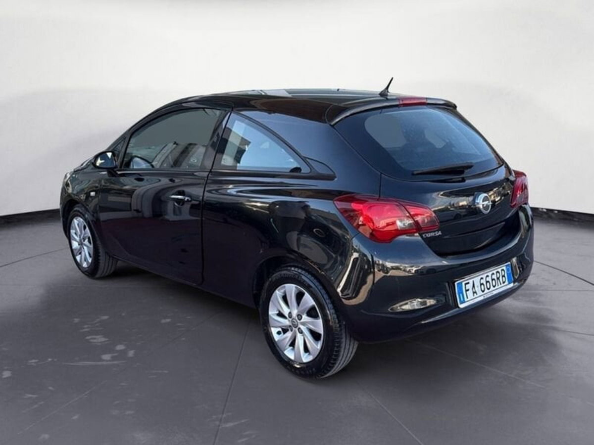 Opel Corsa Coupé 1.2 Van (6)