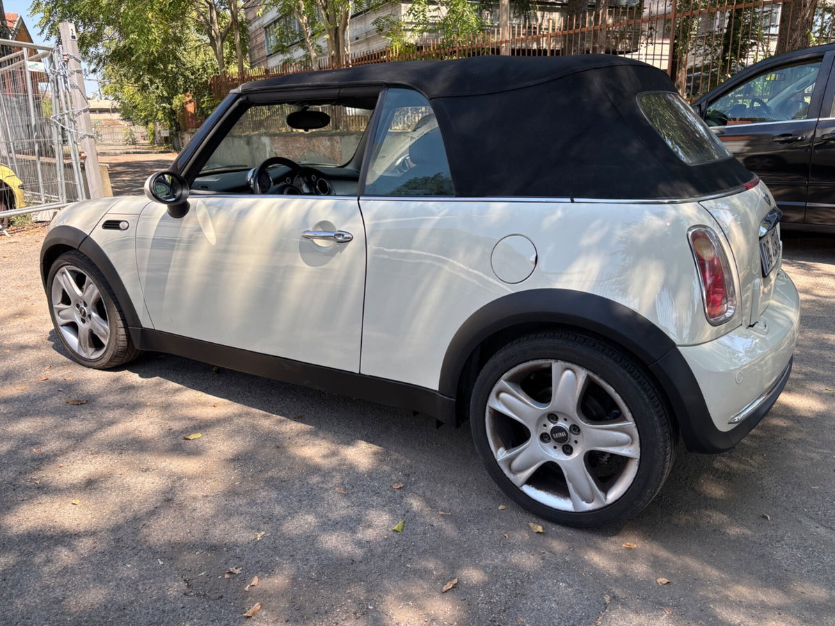 MINI Mini Cabrio 1.6 16V Cooper Cabrio (7)