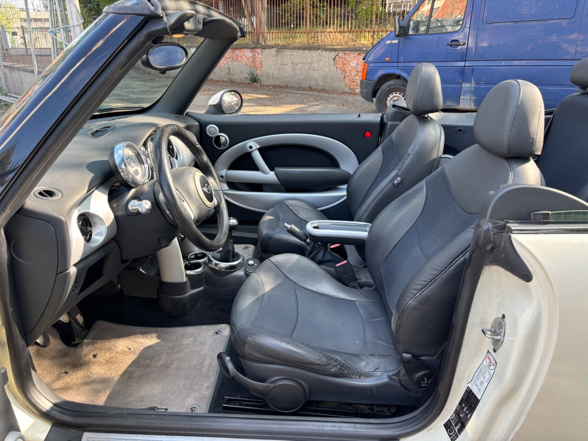 MINI Mini Cabrio 1.6 16V Cooper Cabrio (8)