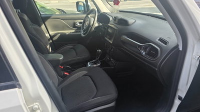 Jeep Renegade 1.3 T4 190CV PHEV 4xe AT6 Limited (7)