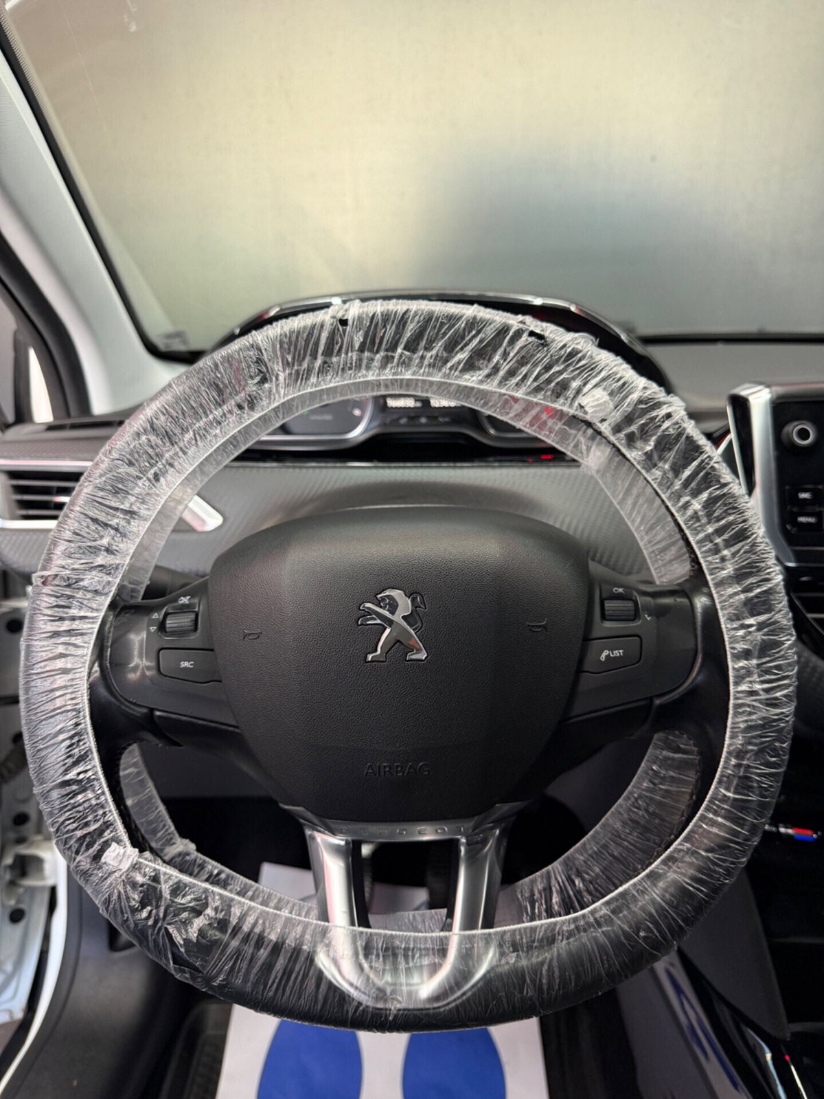Peugeot 2008 100 S&S Allure (11)