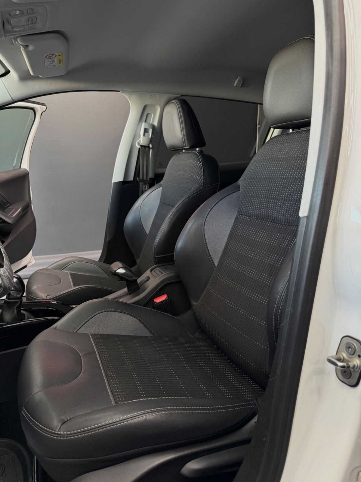 Peugeot 2008 100 S&S Allure (15)