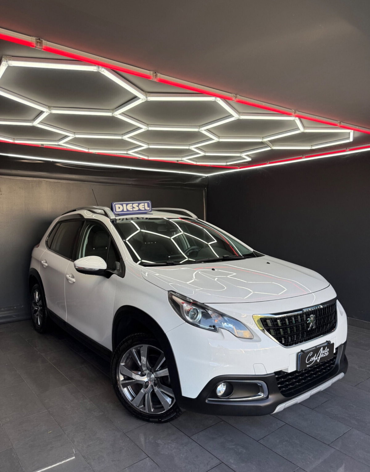 Peugeot 2008 100 S&S Allure (2)