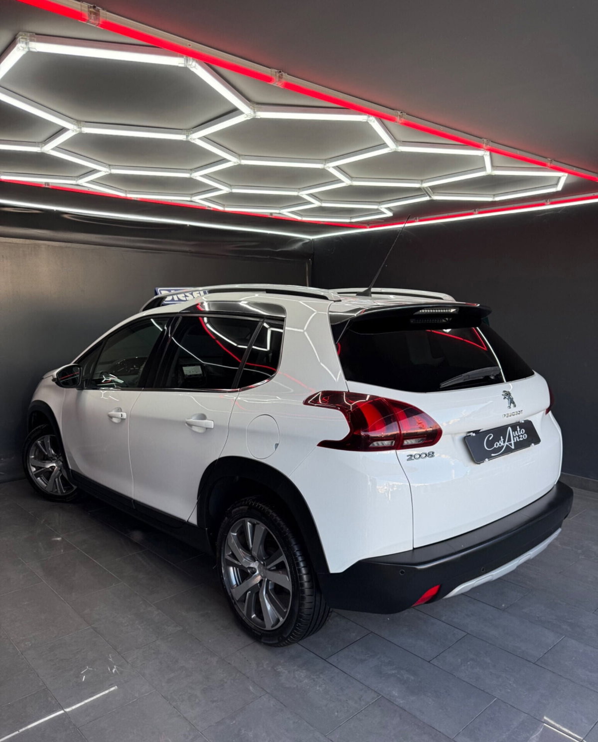 Peugeot 2008 100 S&S Allure (5)