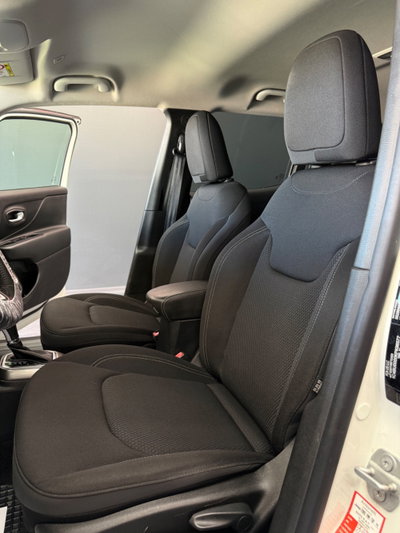 Jeep Renegade 1.6 Mjt DDCT 120 CV Limited (13)