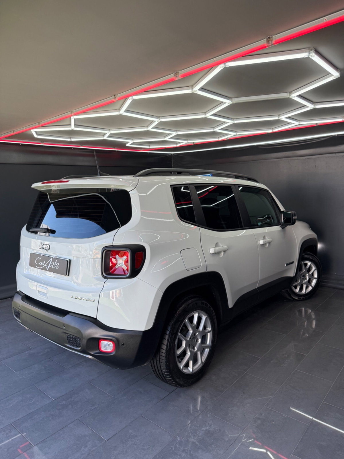 Jeep Renegade 1.6 Mjt DDCT 120 CV Limited (7)