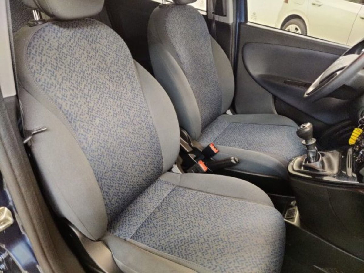 Lancia Ypsilon 1.0 FireFly 5 porte S&S Hybrid Ecochic Silver (17)