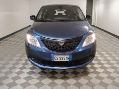 Lancia Ypsilon 1.0 FireFly 5 porte S&S Hybrid Ecochic Silver (3)