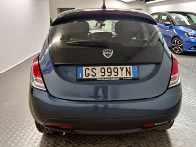 Lancia Ypsilon 1.0 FireFly 5 porte S&S Hybrid Ecochic Silver (6)