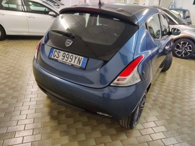Lancia Ypsilon 1.0 FireFly 5 porte S&S Hybrid Ecochic Silver (8)