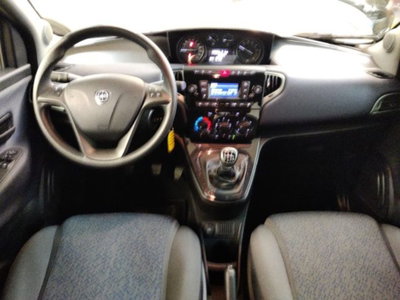 Lancia Ypsilon 1.0 FireFly 5 porte S&S Hybrid Ecochic Silver (9)