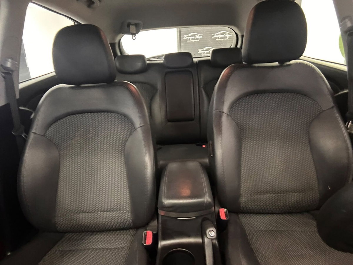 Hyundai ix35 1.7 CRDi 2WD Style (11)