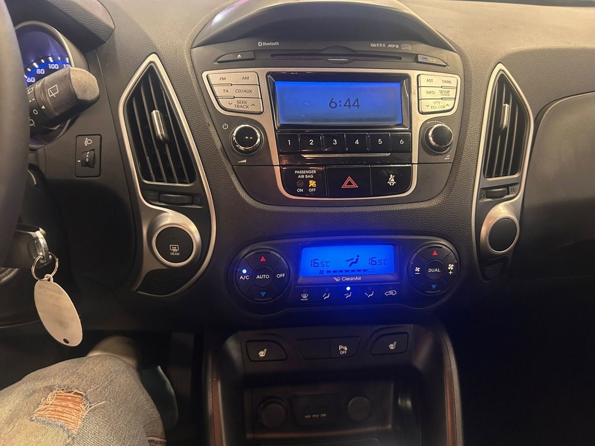 Hyundai ix35 1.7 CRDi 2WD Style (12)