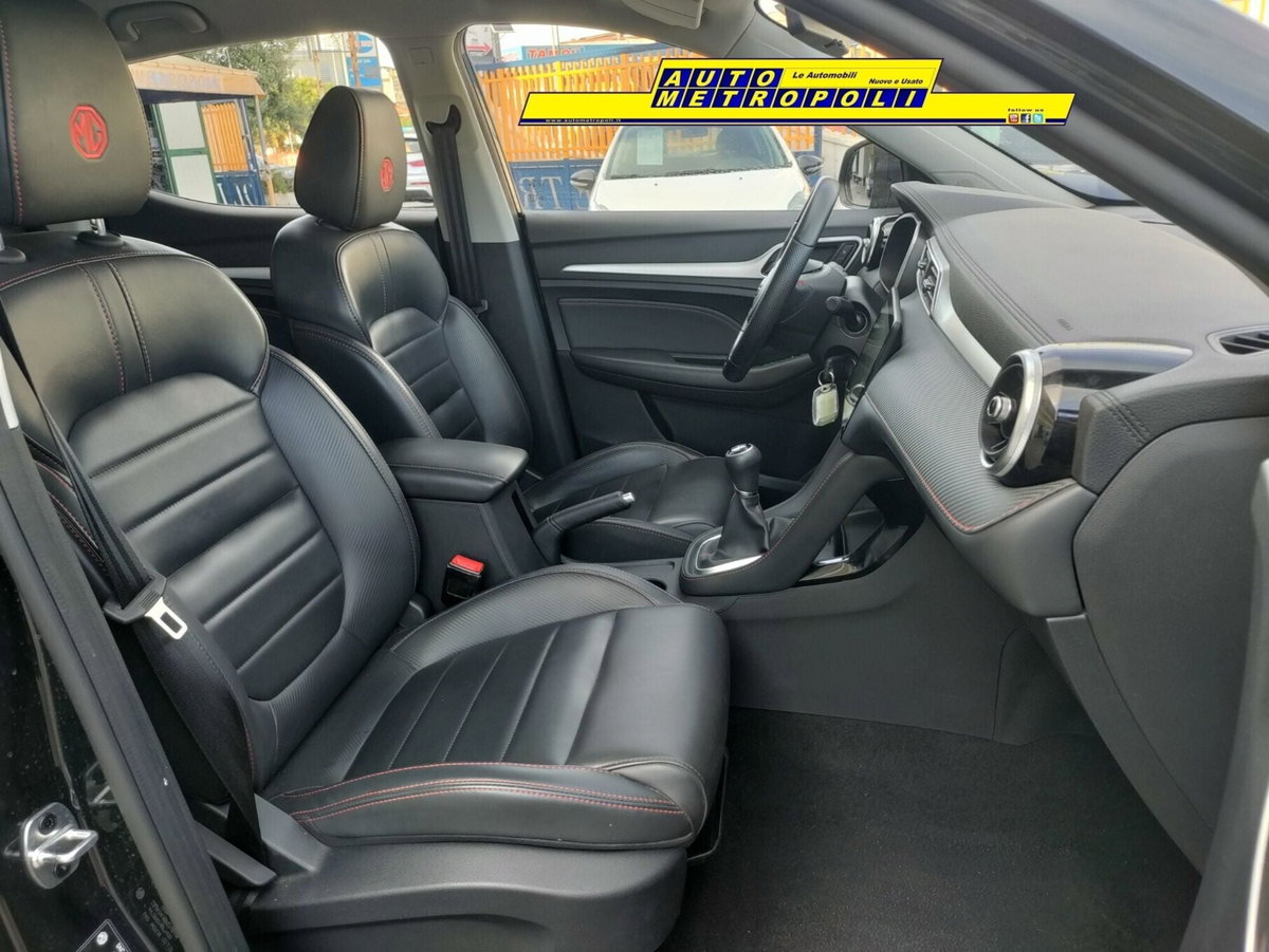 Mg ZS ZS 1.5 Luxury (11)