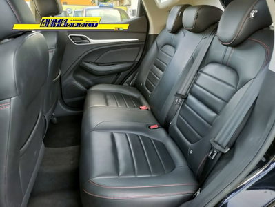 Mg ZS ZS 1.5 Luxury (18)